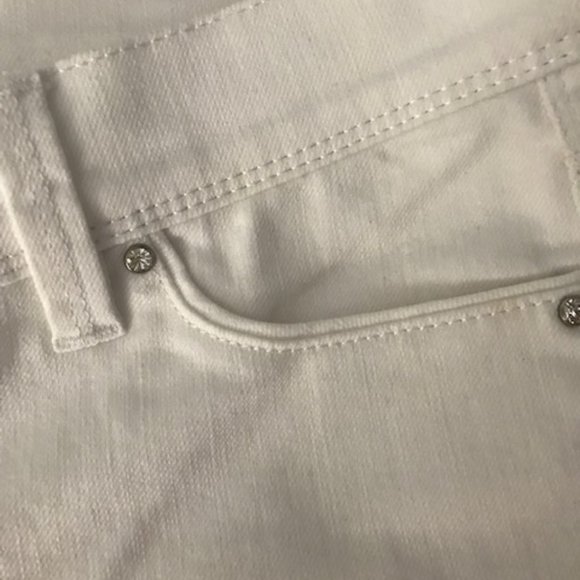 NWT WHITE HOUSE/BLACK MARKET "NOIR" SLIM CROP PANT - Picture 3 of 12